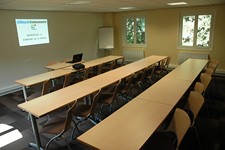 Salle Frêne en configuration « salle de classe » - JPEG - 42.6 ko